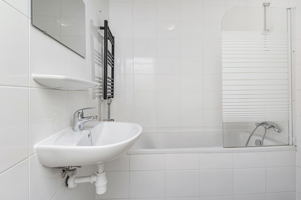 Medium property photo - Linnaeusstraat 37, 2522 GB Den Haag